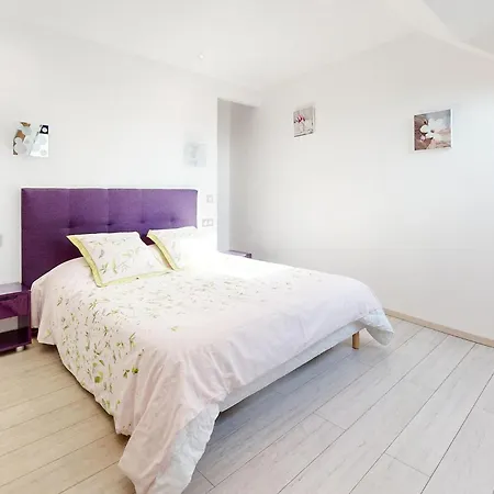 Beautiful Home In Rubercy With Sauna Rubercy