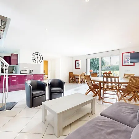 Beautiful Home In Rubercy With Sauna *