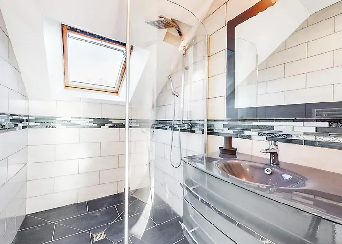 Awesome In With Sauna Rubercy