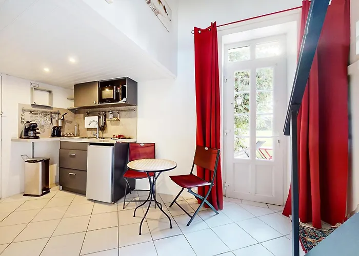 Holiday home Awesome In With Sauna Rubercy